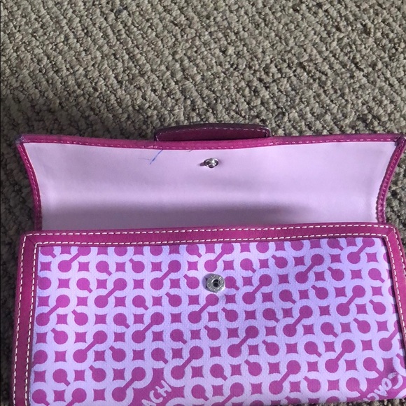 Coach Bi-Fold Wallet - Picture 3 of 3